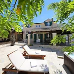 Dvori Dida Mile Villa Sveti Petar (Zadar)