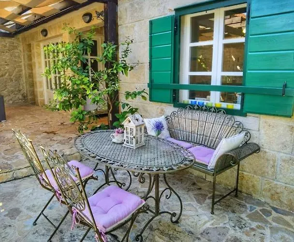Dvori Dida Mile Vila Sveti Petar (Zadar)