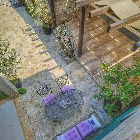 Dvori Dida Mile * Sveti Petar (Zadar)