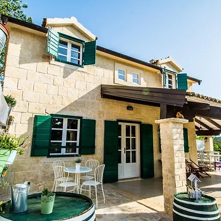 Dvori Dida Mile Vila Sveti Petar (Zadar)